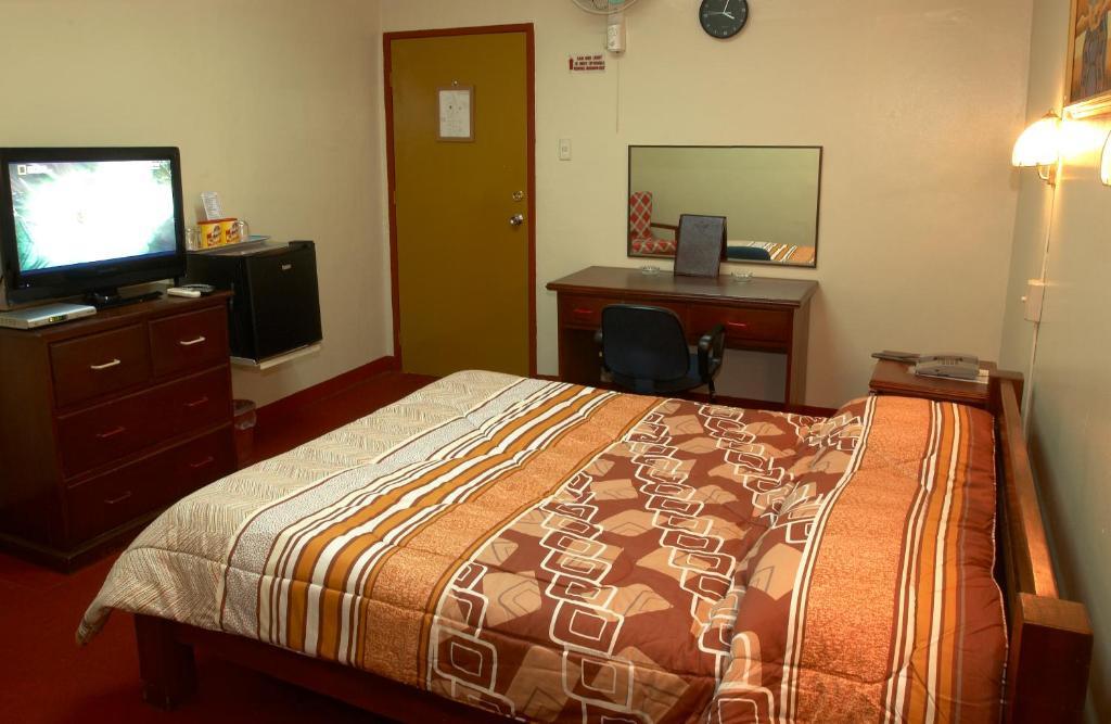 Phoenix Hotel Angeles Szoba fotó
