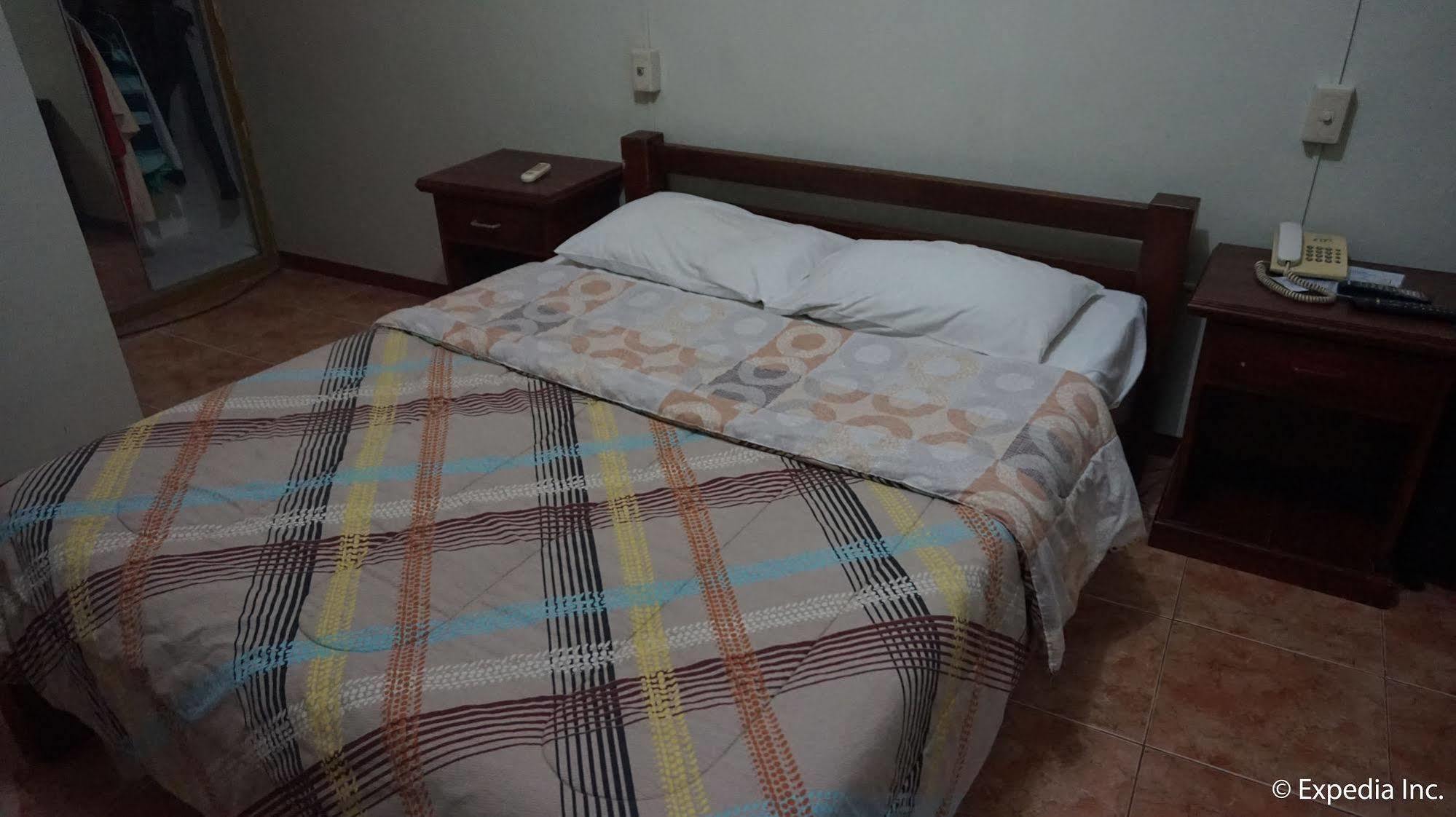 Phoenix Hotel Angeles Kültér fotó
